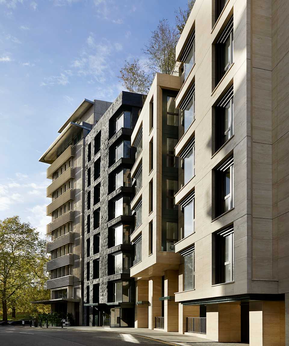 Mayfair Park Residencies facade facing Curzon St (Photo by Will Pryce)