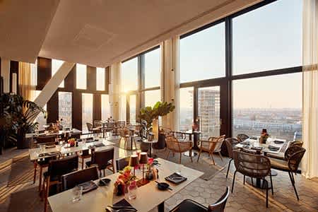 Restaurant with extensive city views