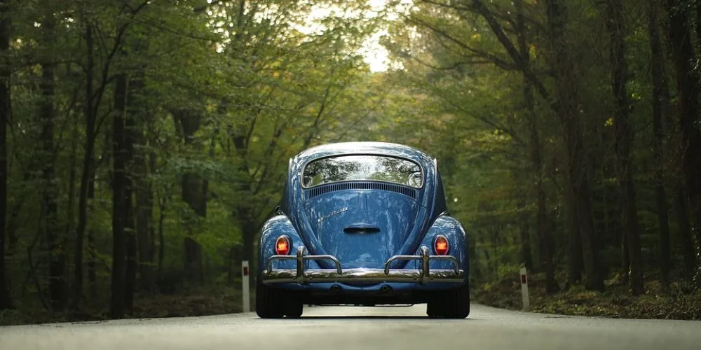 Placa preta de carro