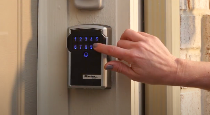 Vacation Home Access Control Article Web Tile