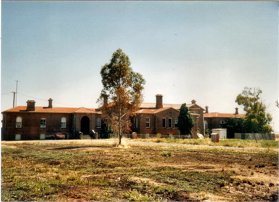 Railway Station, Serviceton