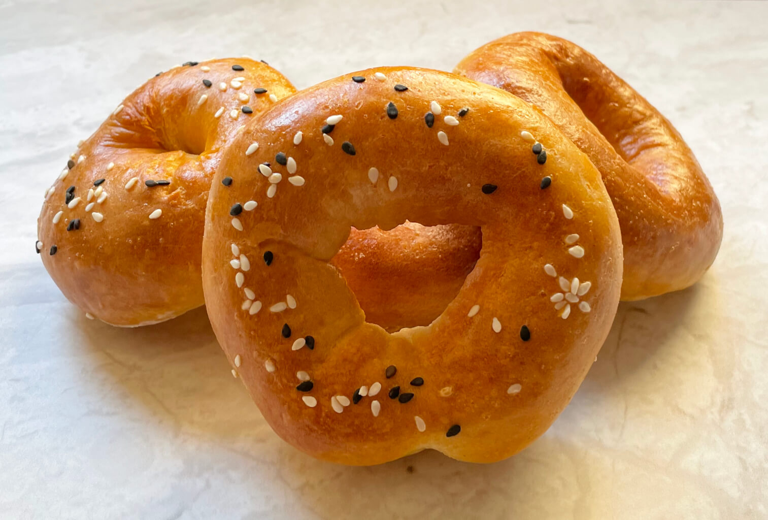 Easy 2-Ingredient Air Fryer Bagels