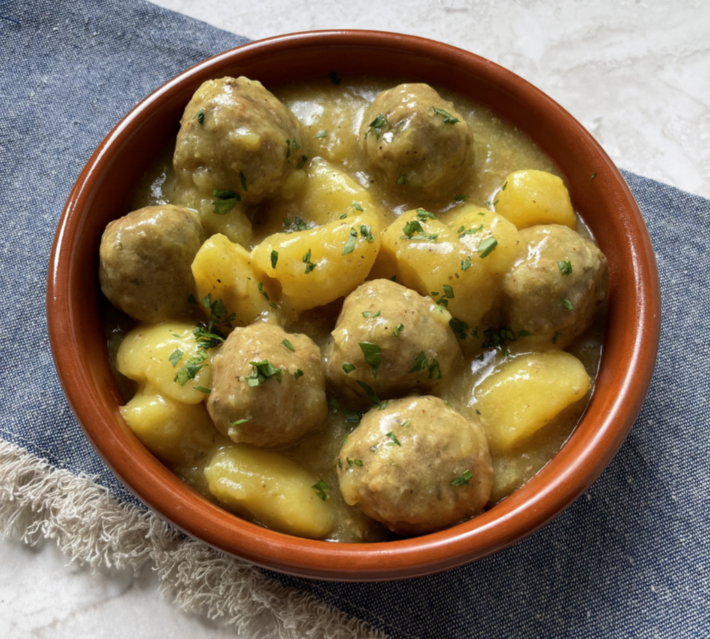 Comforting Meatball Potato Stew Recipe: Hearty Dinner Ideas