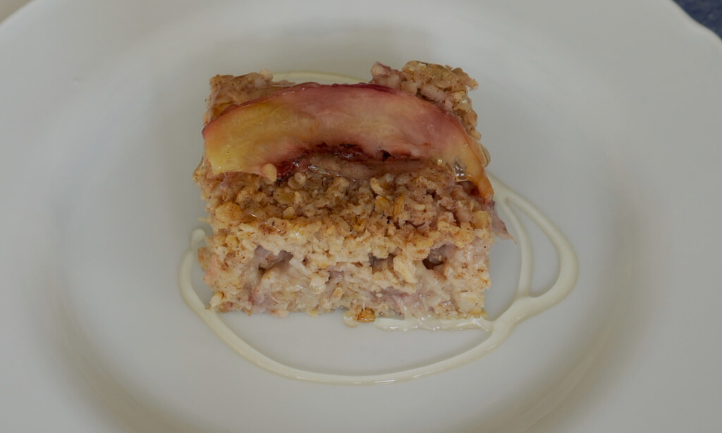 Delicious Nectarine Baked Oatmeal Recipe: Healthy & Easy Breakfast