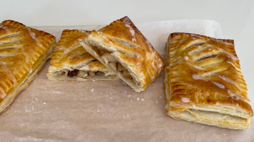 Easy Apple Turnovers Recipe: Flaky Puff Pastry Dessert