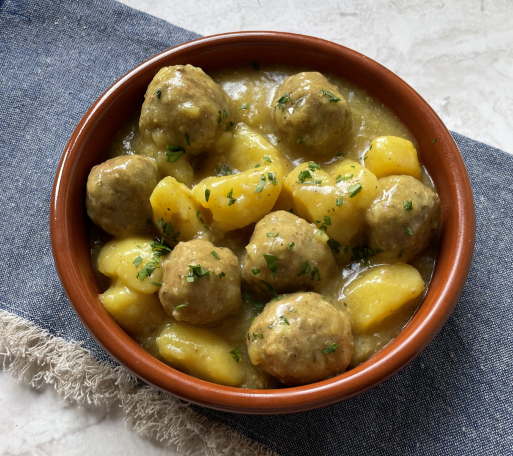 Comforting Meatball Potato Stew Recipe: Hearty Dinner Ideas
