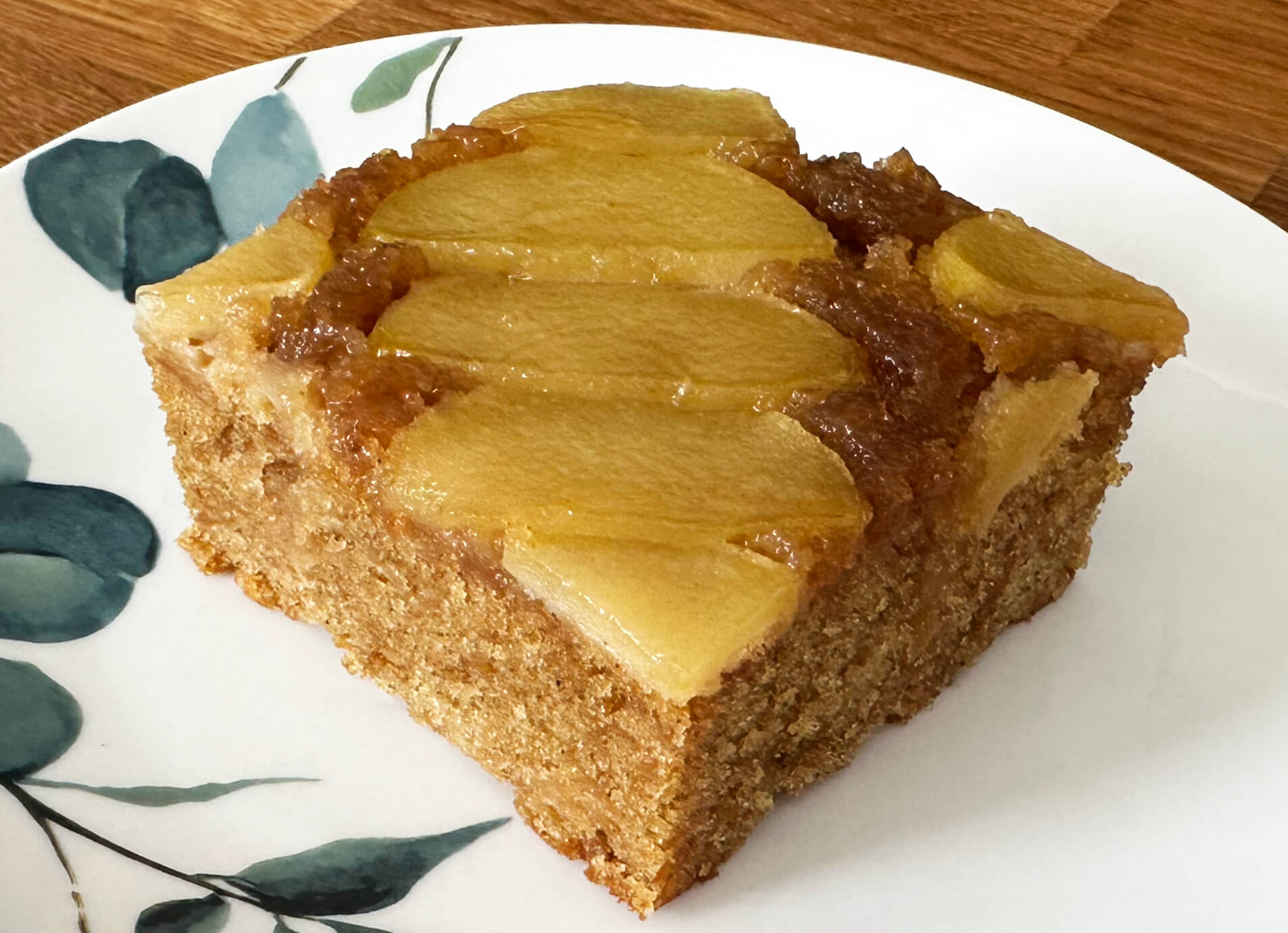 Caramel Apple Upside-Down Cake