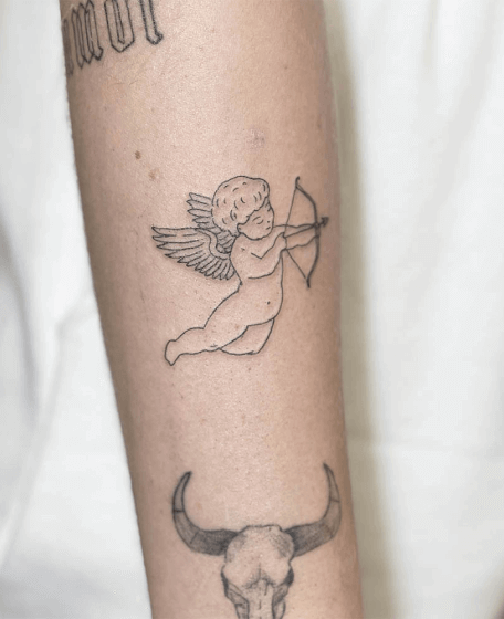 Fineline tattoo