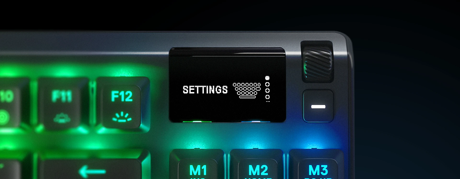 Affichage Oled sur l'apex 7 tkl qui indique "settings" (réglages)