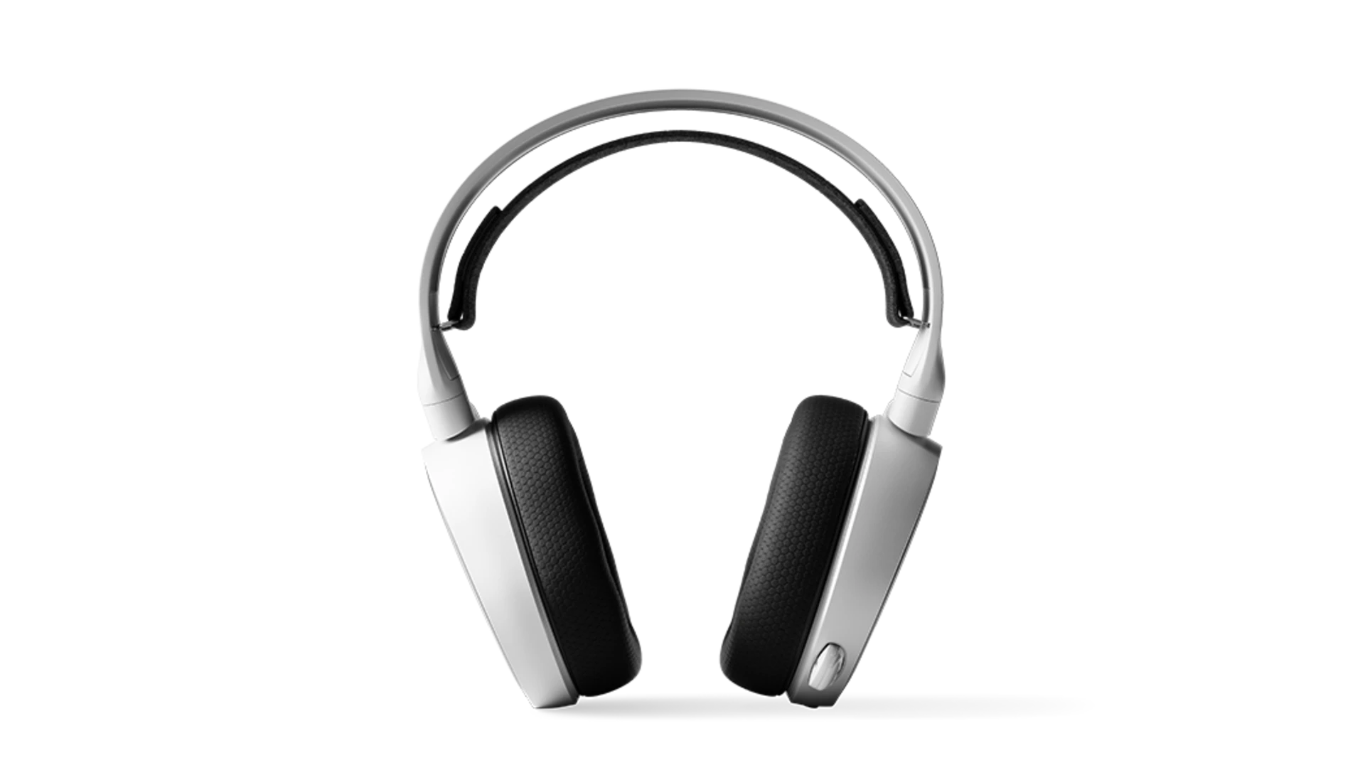 half_width image of Arctis 3 - 4 of 6 mobile