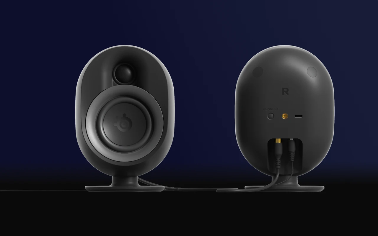An image of the Arena 9 speaker from the front and back