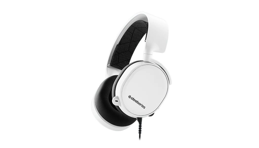 half_width image of Arctis 3 - 2 of 6 mobile