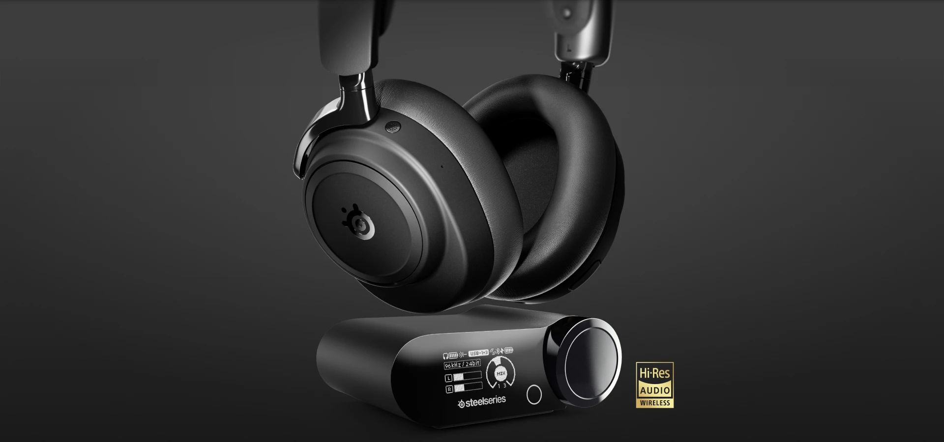 Arctis Nova Elite negro aspirando por encima de gamedac