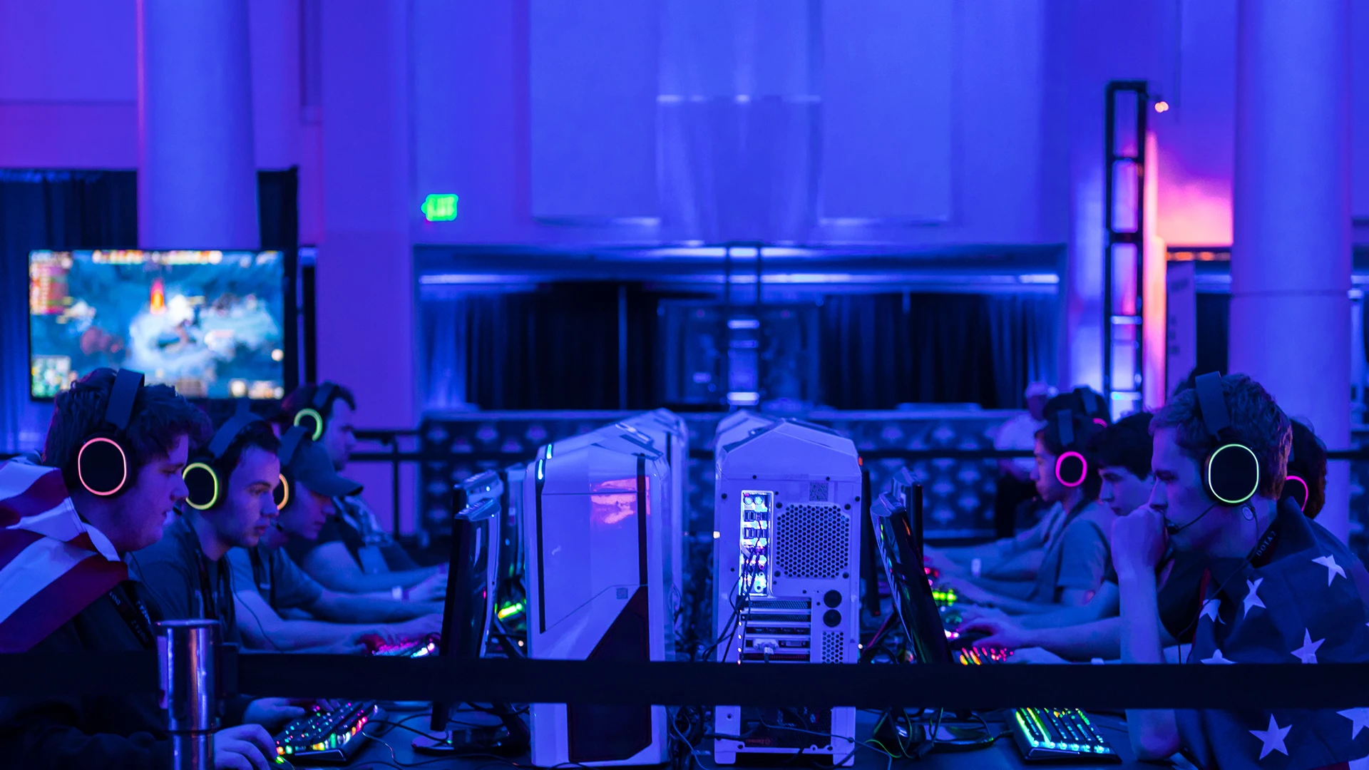 gamers wearing Arctis 5 headset