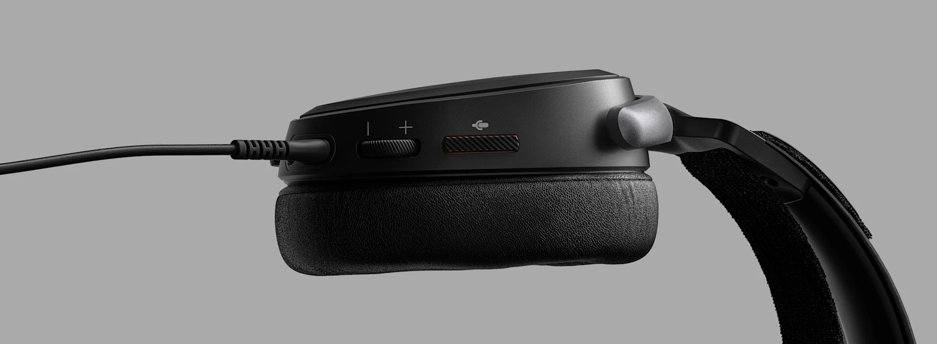 Primer plano de los controles del Arctis Prime