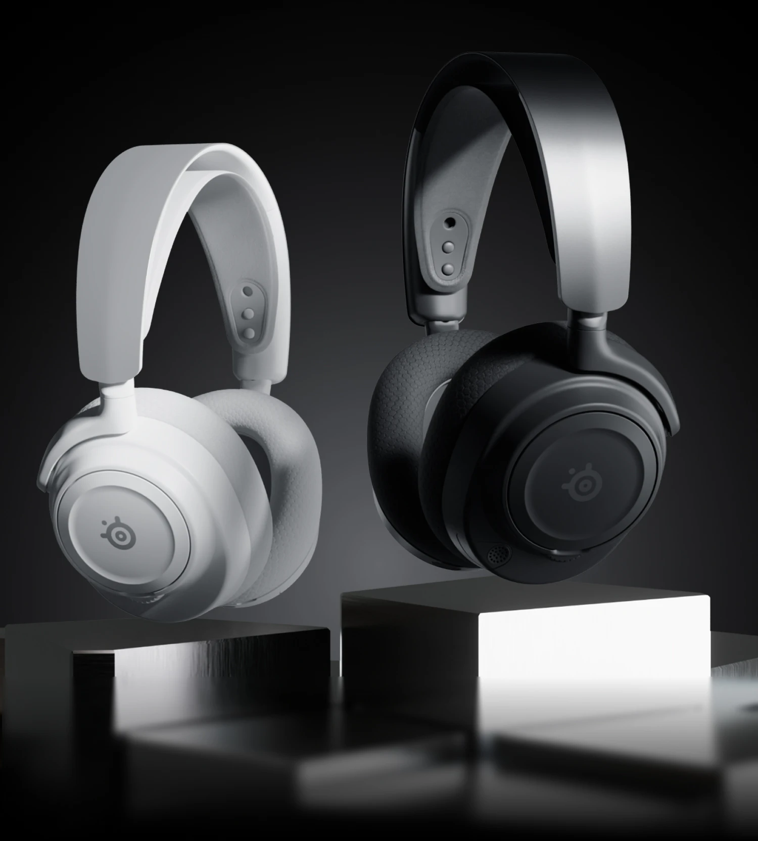 arctis nova 7 gen 2 in black and white versions