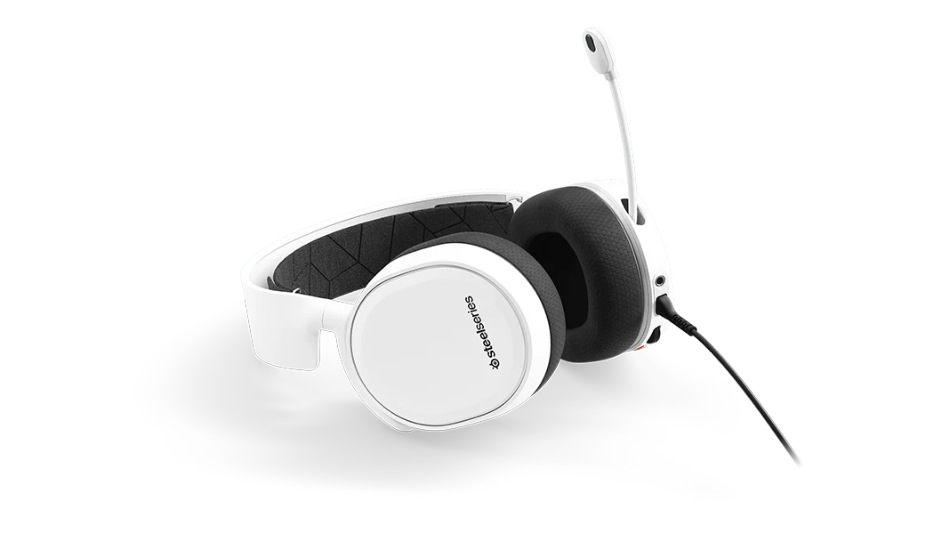 half_width image of Arctis 3 - 5 of 6 mobile