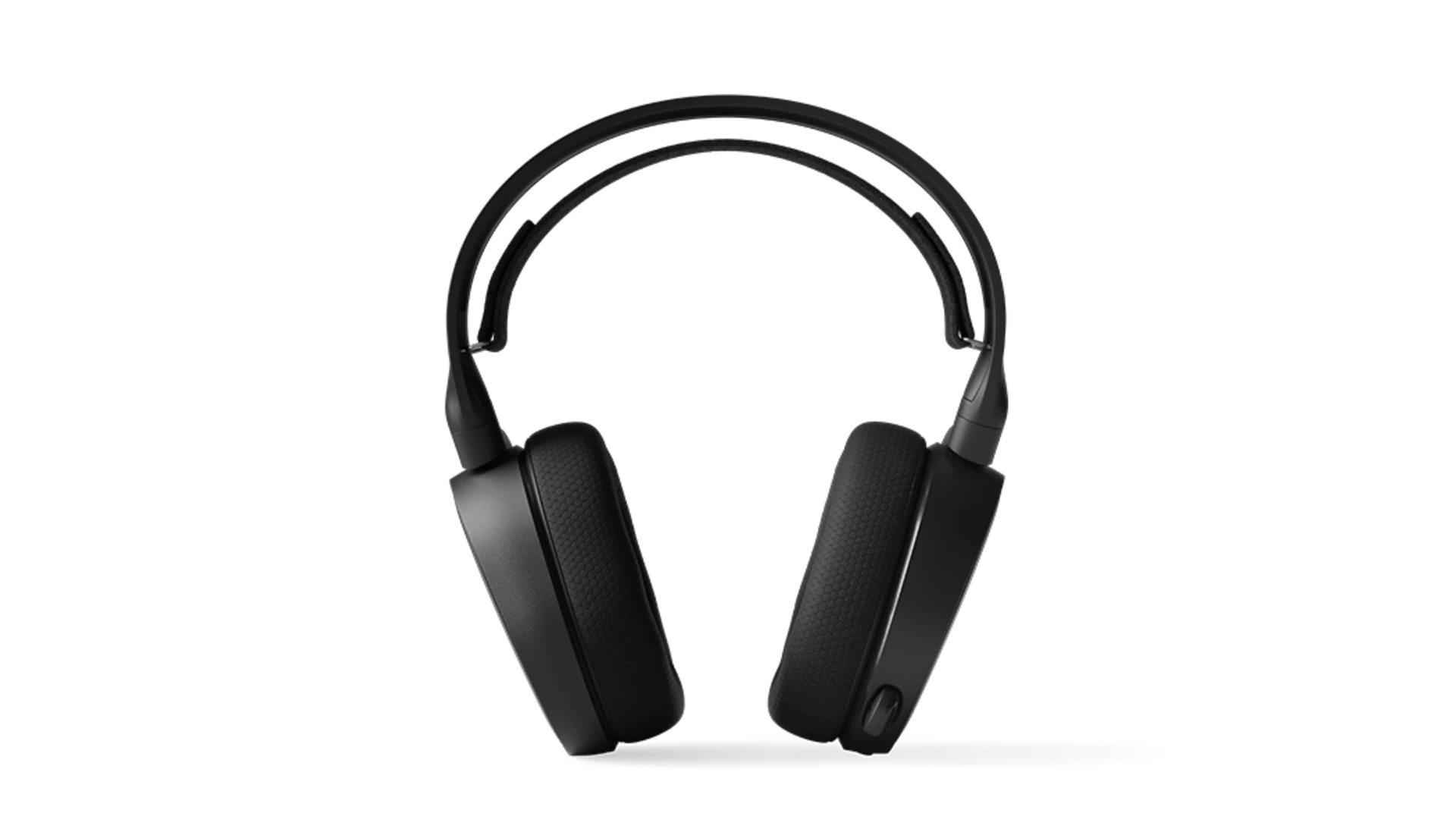 half_width image of Arctis 3 - 4 of 5 mobile