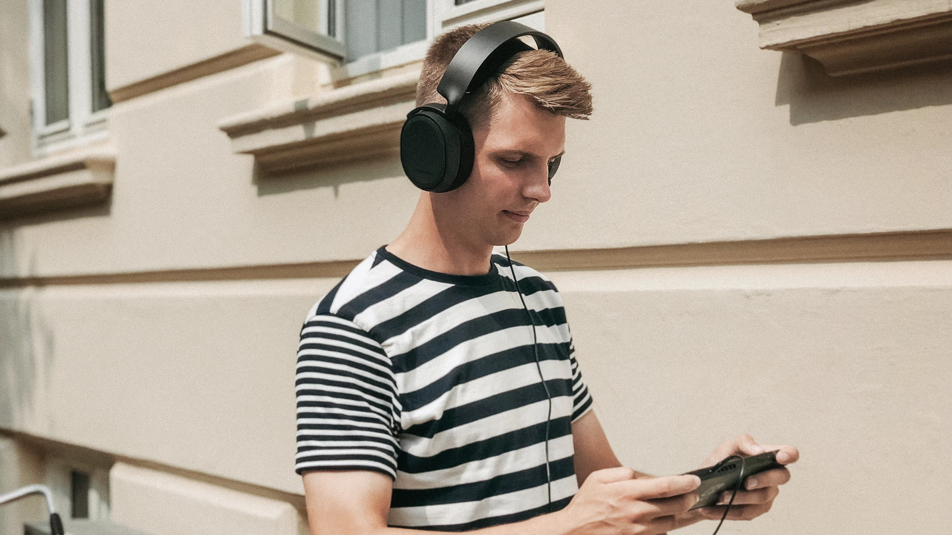 full_width image of Arctis 3 Bluetooth - 1 of 6 mobile