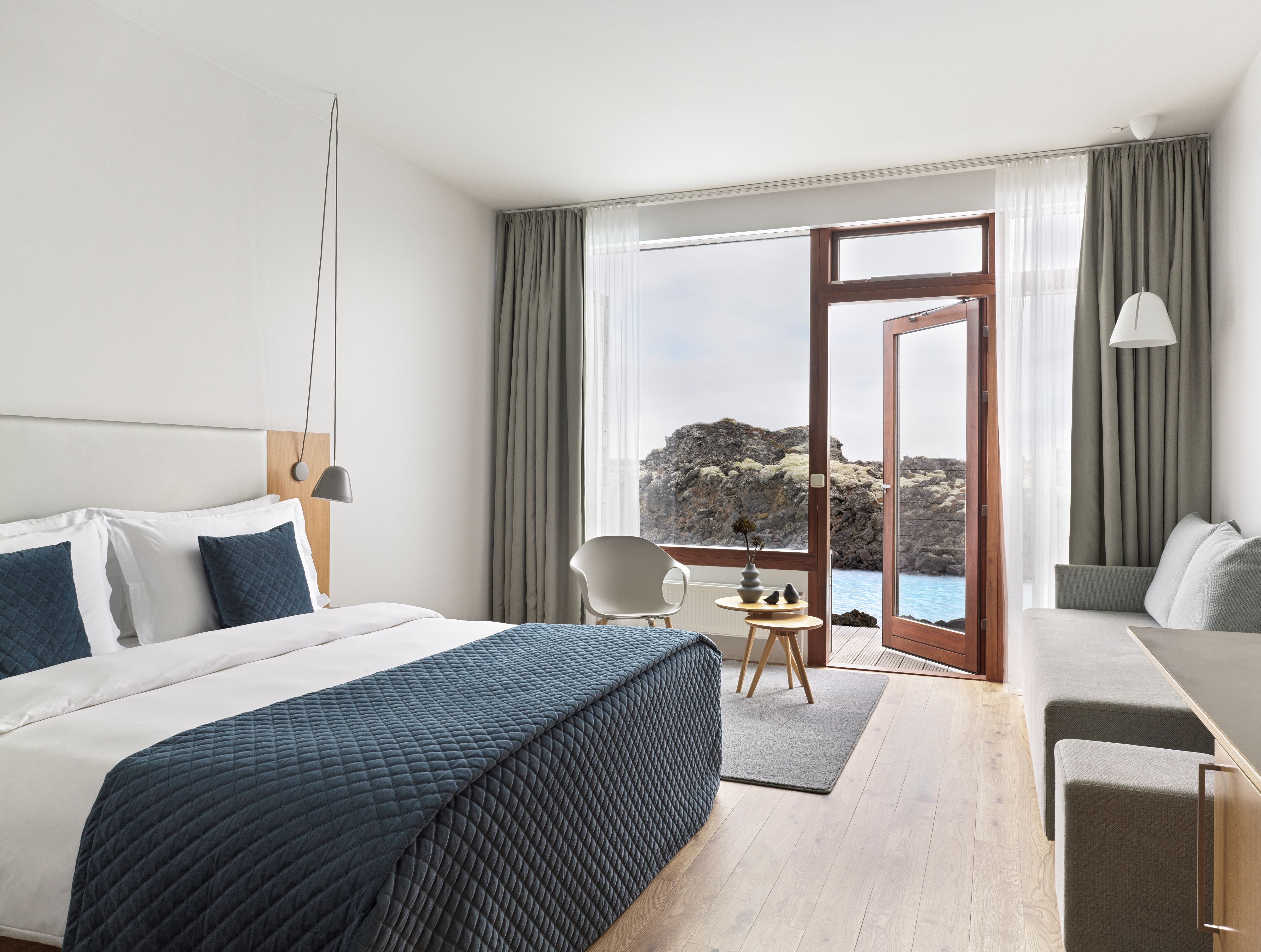 Book Direct at Blue Lagoon Iceland: Exclusive Benefits & Best