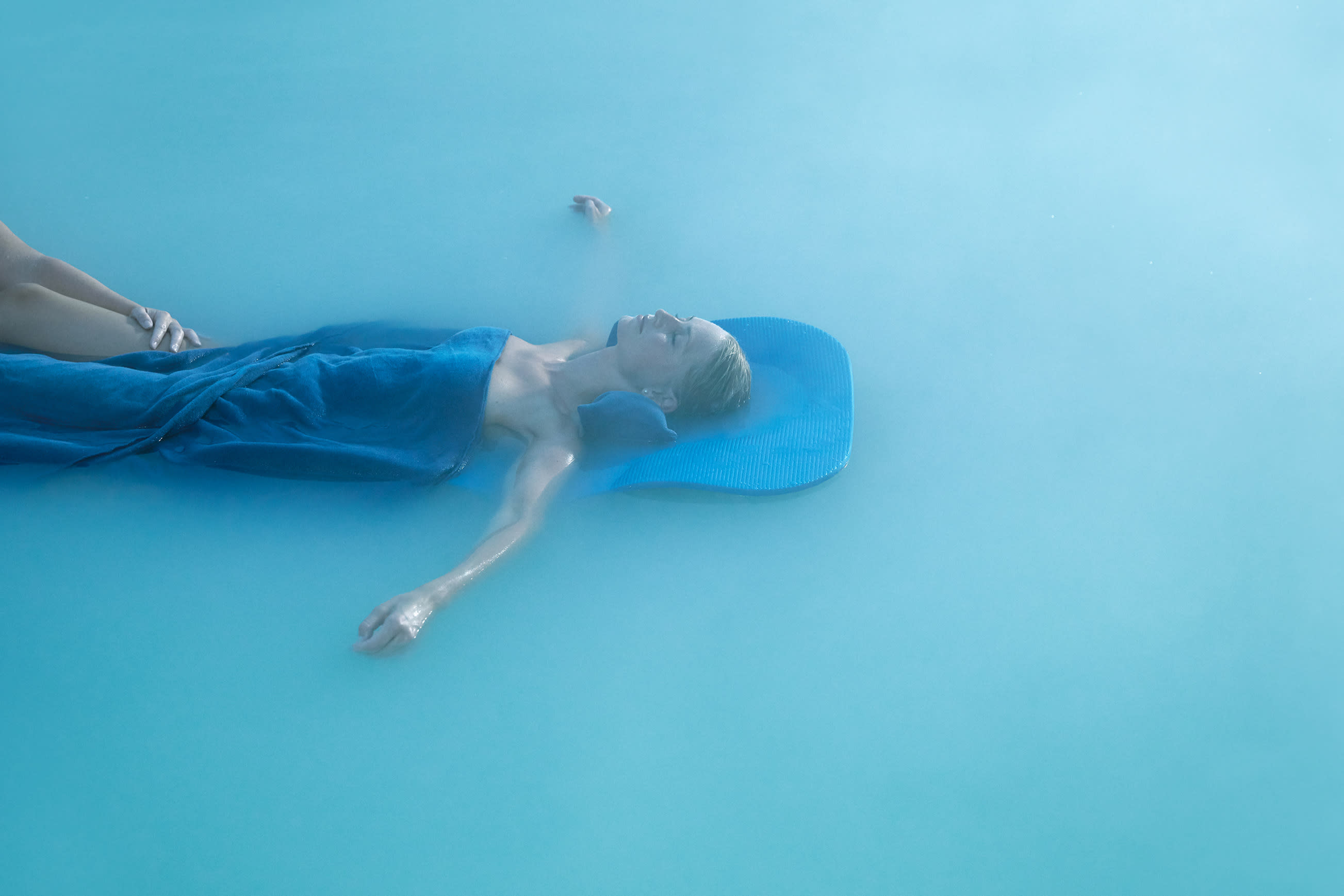 Blue Lagoon In-water massage