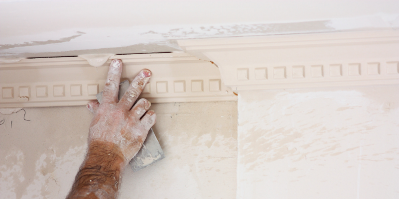 How to repair ceiling cracks: simple techniques - Home repairs - Home ...