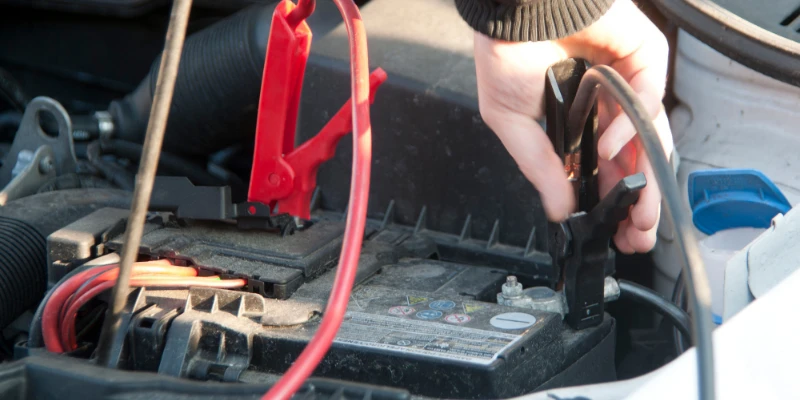 How to tell if your car battery is dead - Car repairs - Driving and