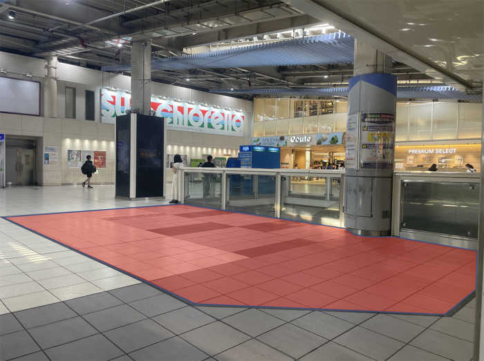 JR品川駅中央改札内イベントスペース説明2