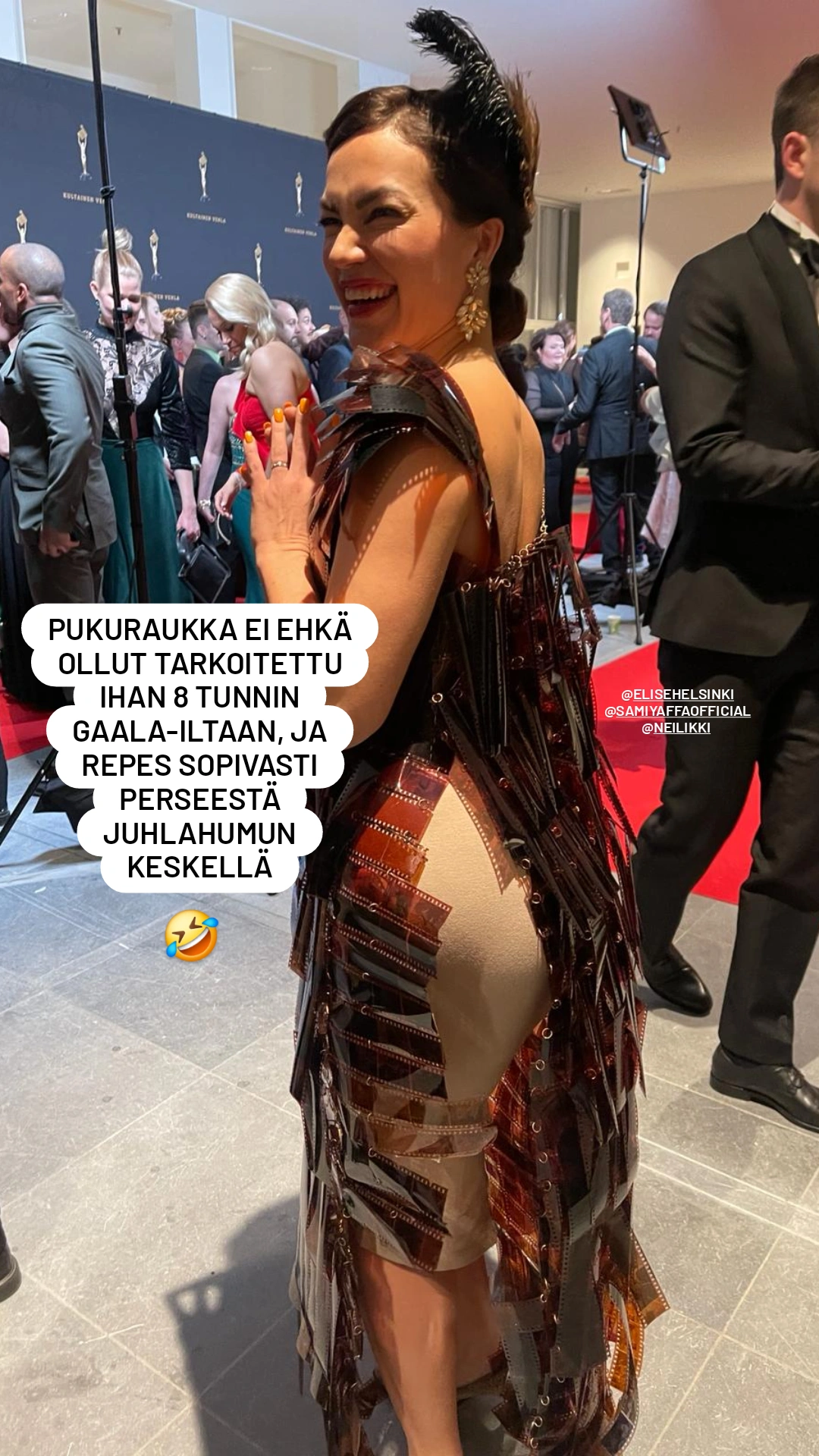 Filmimekko Meeri Koutaniemen yllä Venla-gaalassa