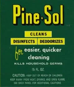 Etiqueta vintage Pine-Sol de 1967. Limpia, desinfecta y desodoriza para una limpieza más fácil y rápida.