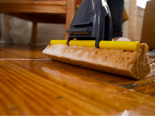 Cómo limpiar pisos de madera*