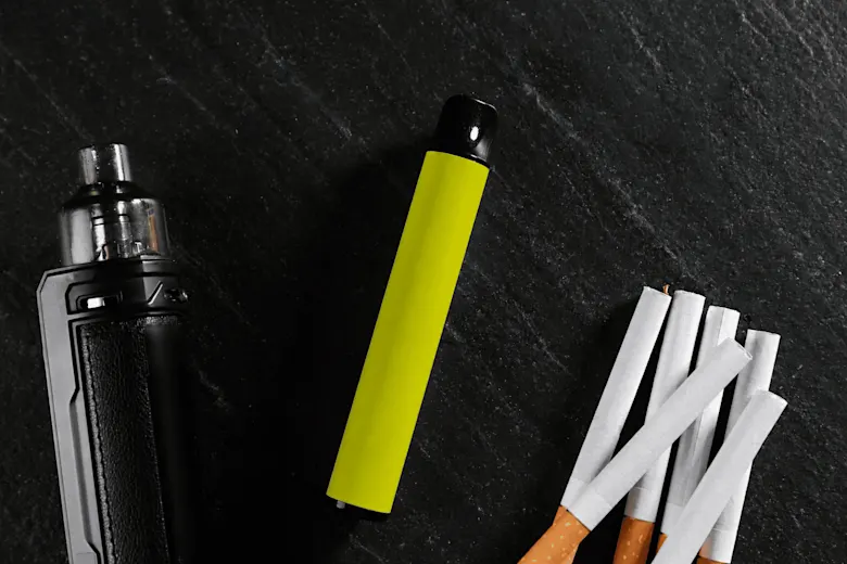 article-image-vapingvssmoking