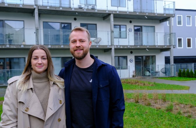 Louise og Mikkel er flyttet sammen i Kolding og bor i Klostergården, der ligger tæt på alting.