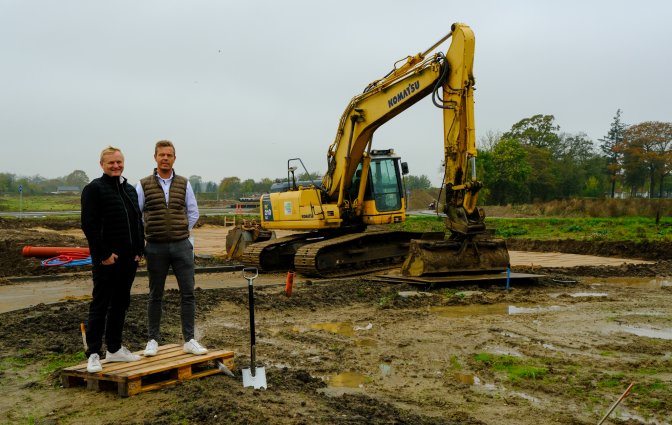 Peter Kristensen (tv) fra firmaet Menzer og Kristensen og Kristian Thomsen fra Hybel Huse er med i styregruppen for byggeudstillingen. Peter Kristensen er formand.