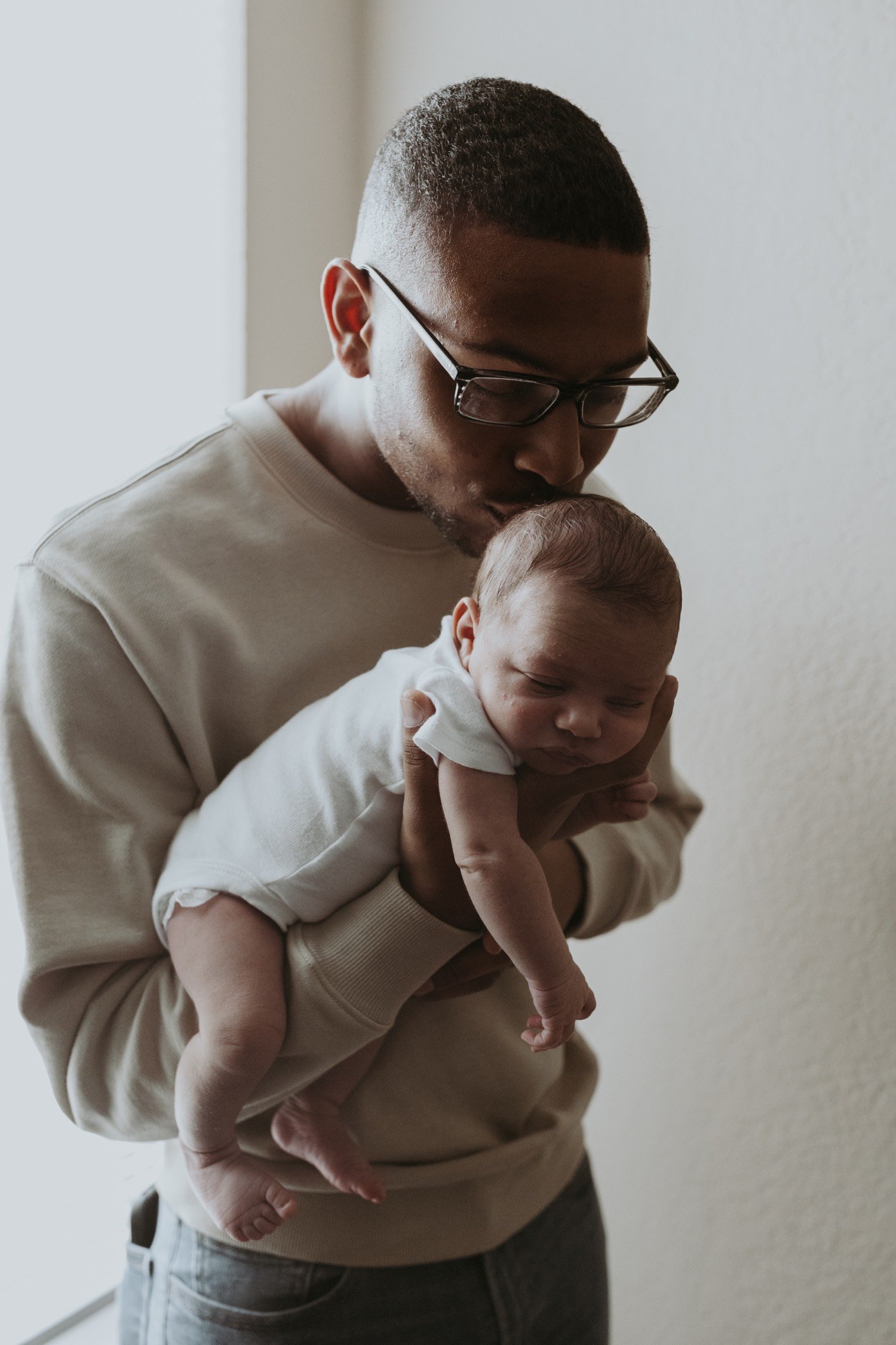 Newborn and Sibling Photo Ideas | Nadia Greaves Photography