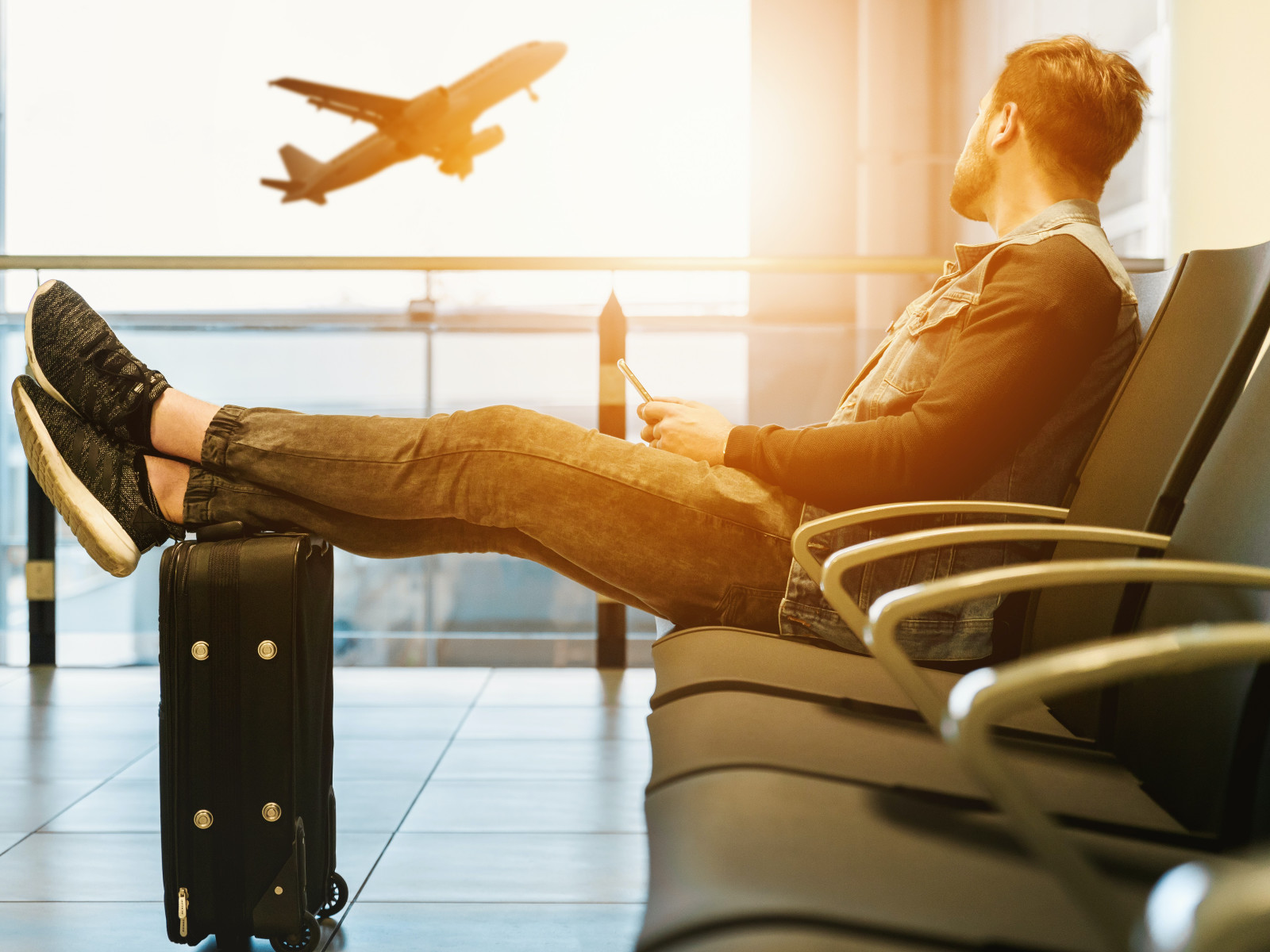 How to Earn Free Flights Through Rewards Cards