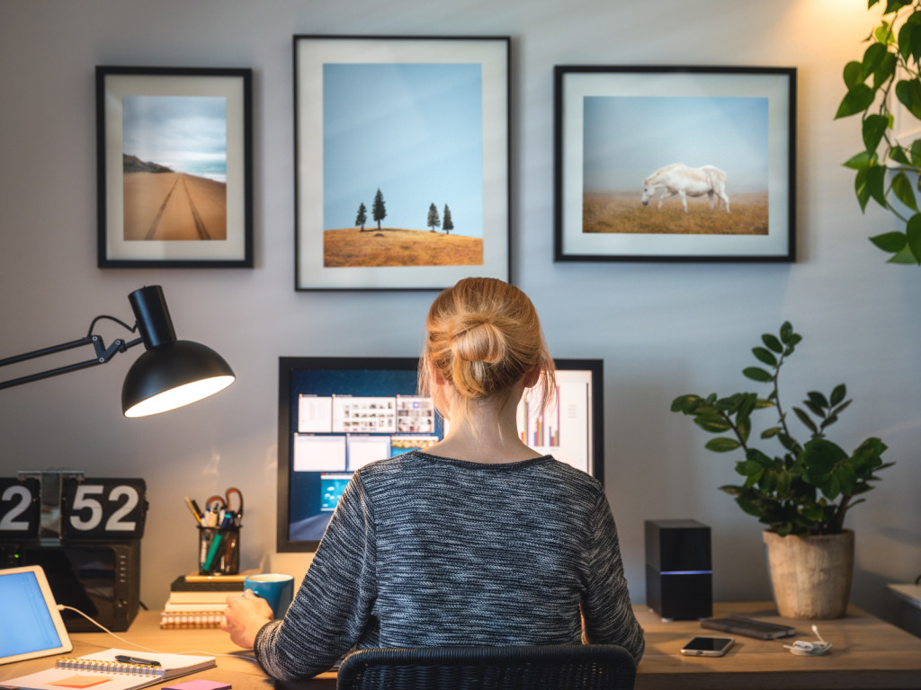 Working From Home? Here's How to Set up the Ideal Home Office for Remote Work