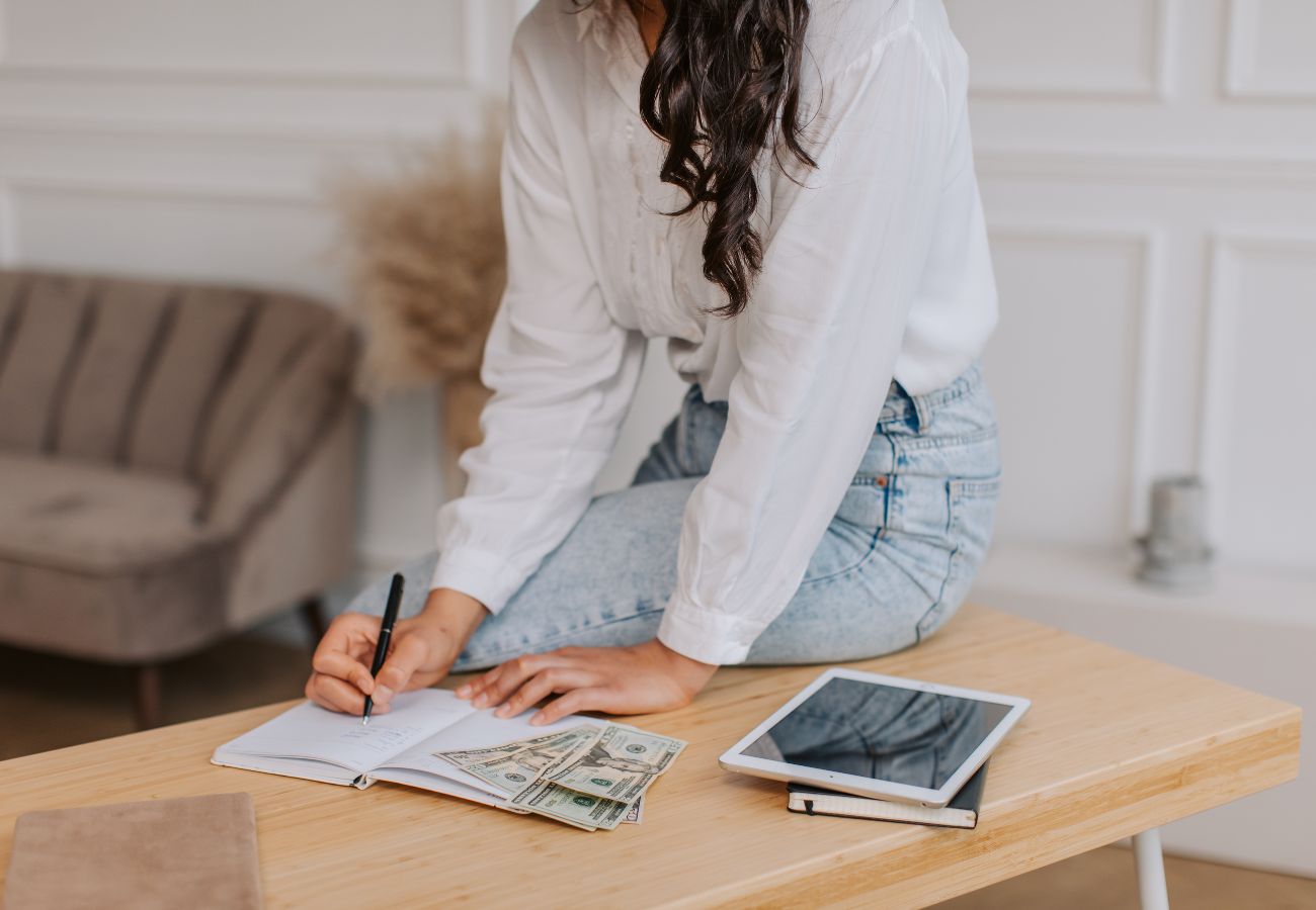 Common Financial Mistakes to Avoid in Your 20s and How to Fix Them