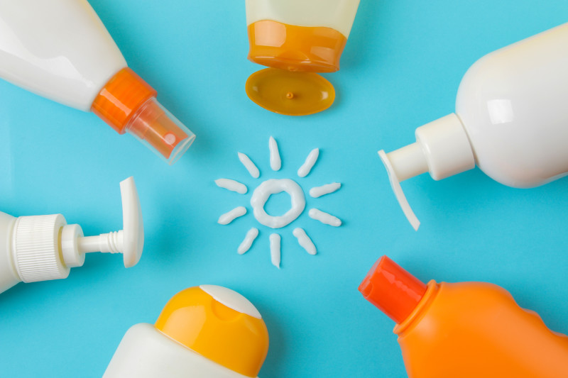 Mineral vs. Chemical Sunscreens—Which is Right for You? 