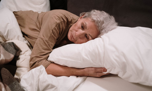 How to Sleep Better at Any Age: Sleeping Tips for Seniors