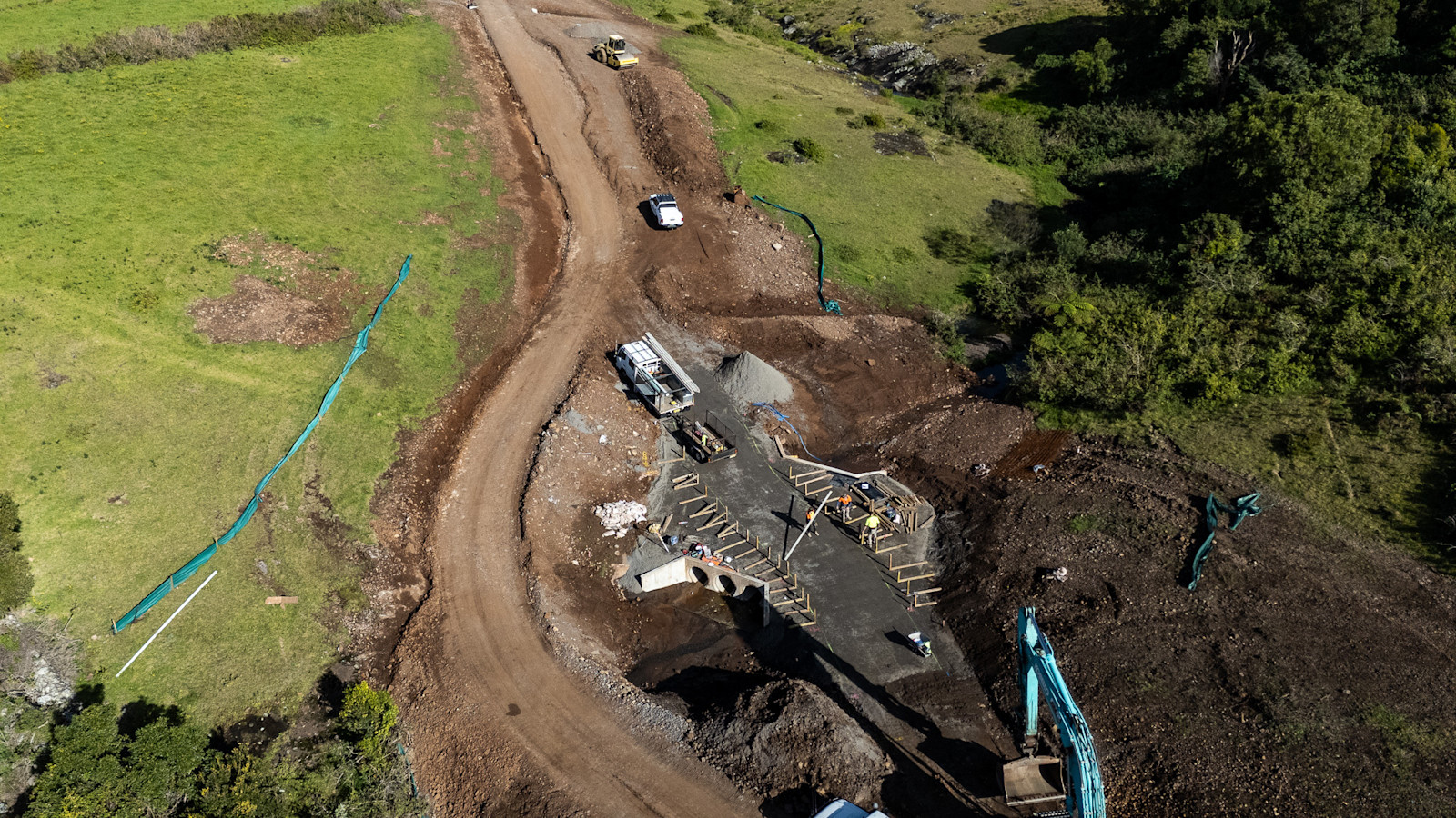 Bridge finally taking shape — image 3