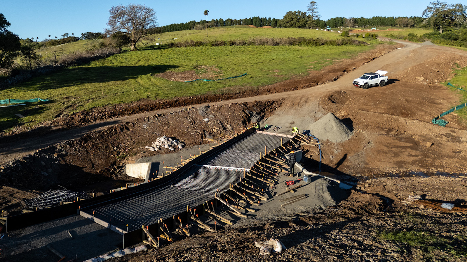 Bridge finally taking shape — image 7