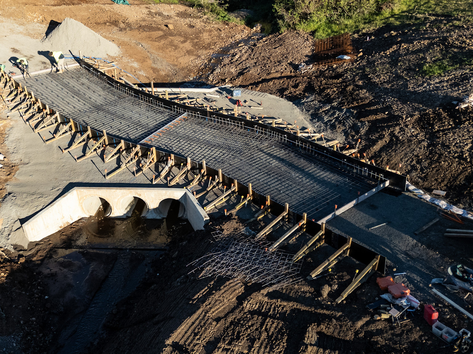 Bridge finally taking shape — image 5