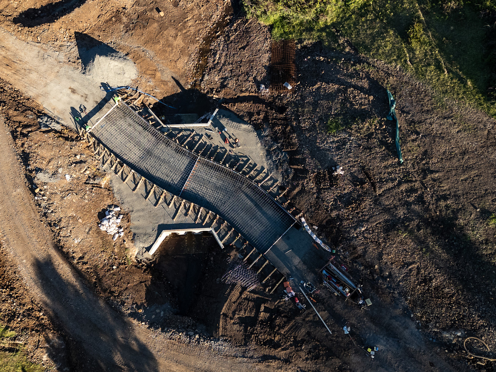 Bridge finally taking shape — image 4