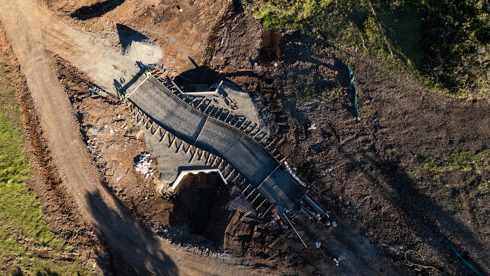 Bridge finally taking shape — image 4