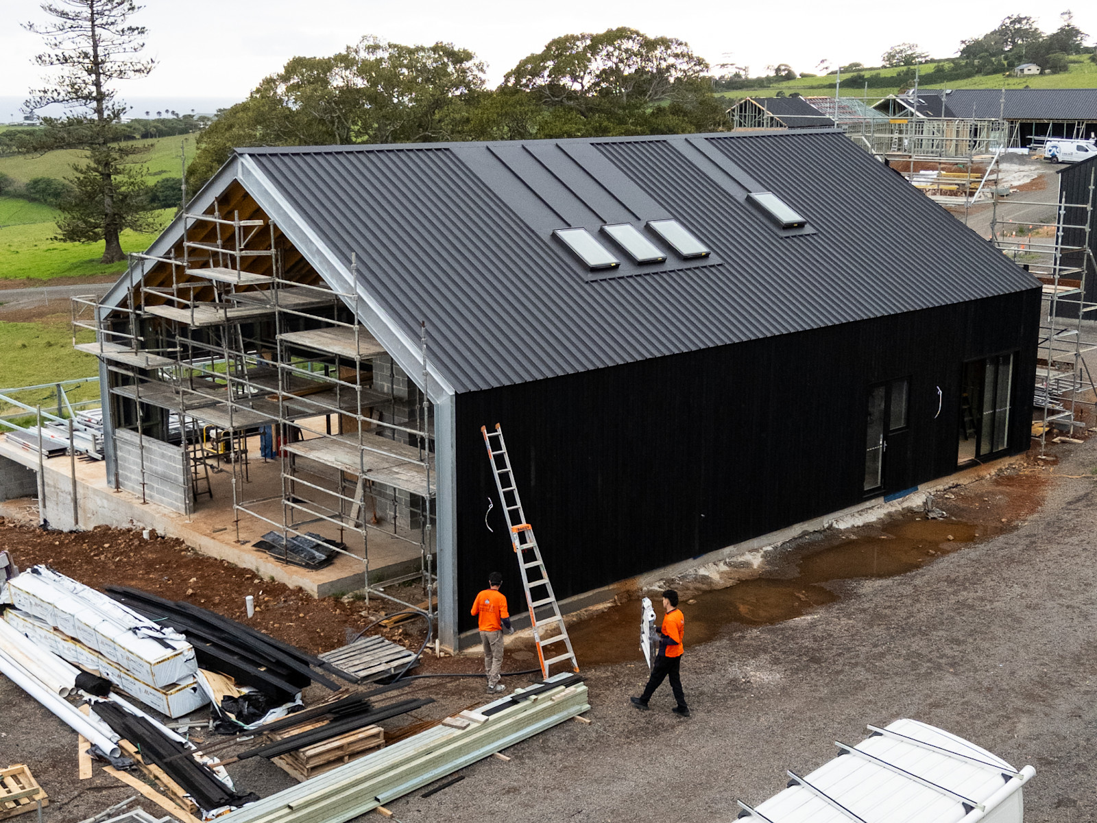 Shou Sugi Ban: Charred Timber Cladding Begins — image 6