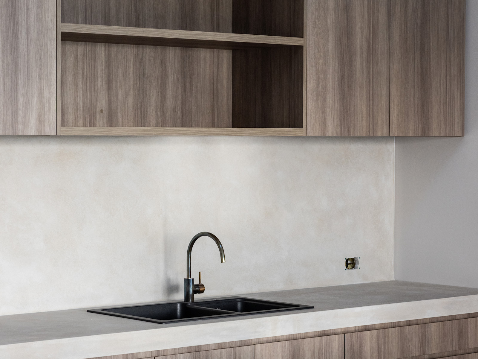 Secondary Dwelling: Kitchen Complete — image 1