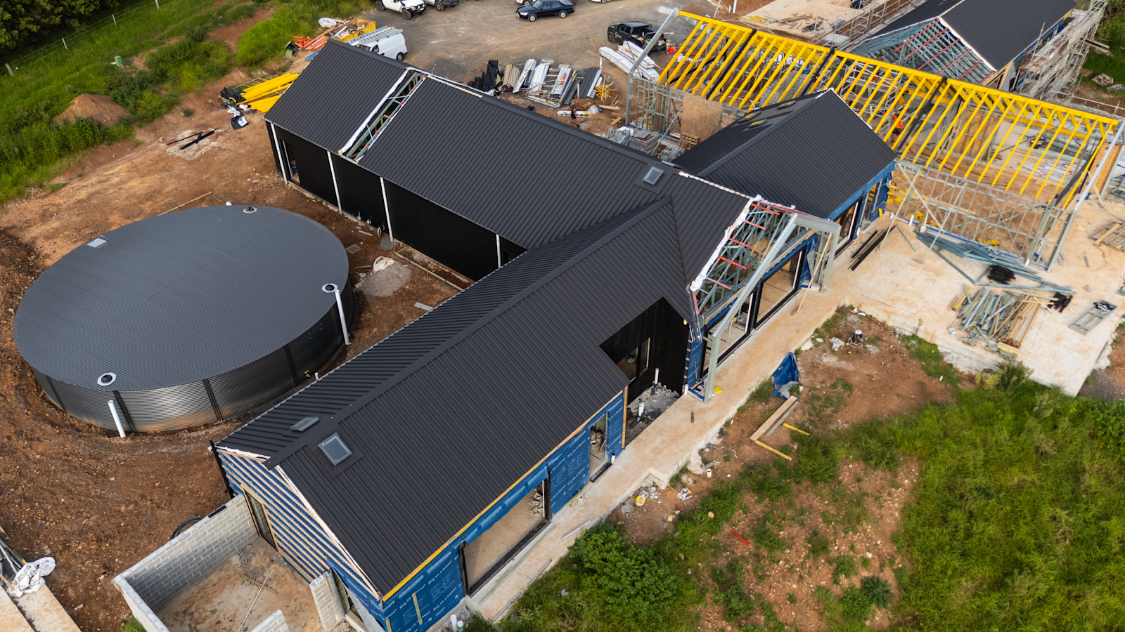Primary Dwelling: Steel Frames Locked In — image 4