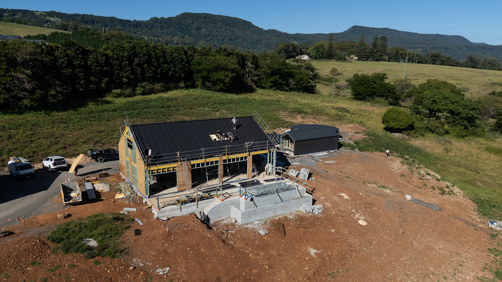 Secondary Dwelling: Roof Complete