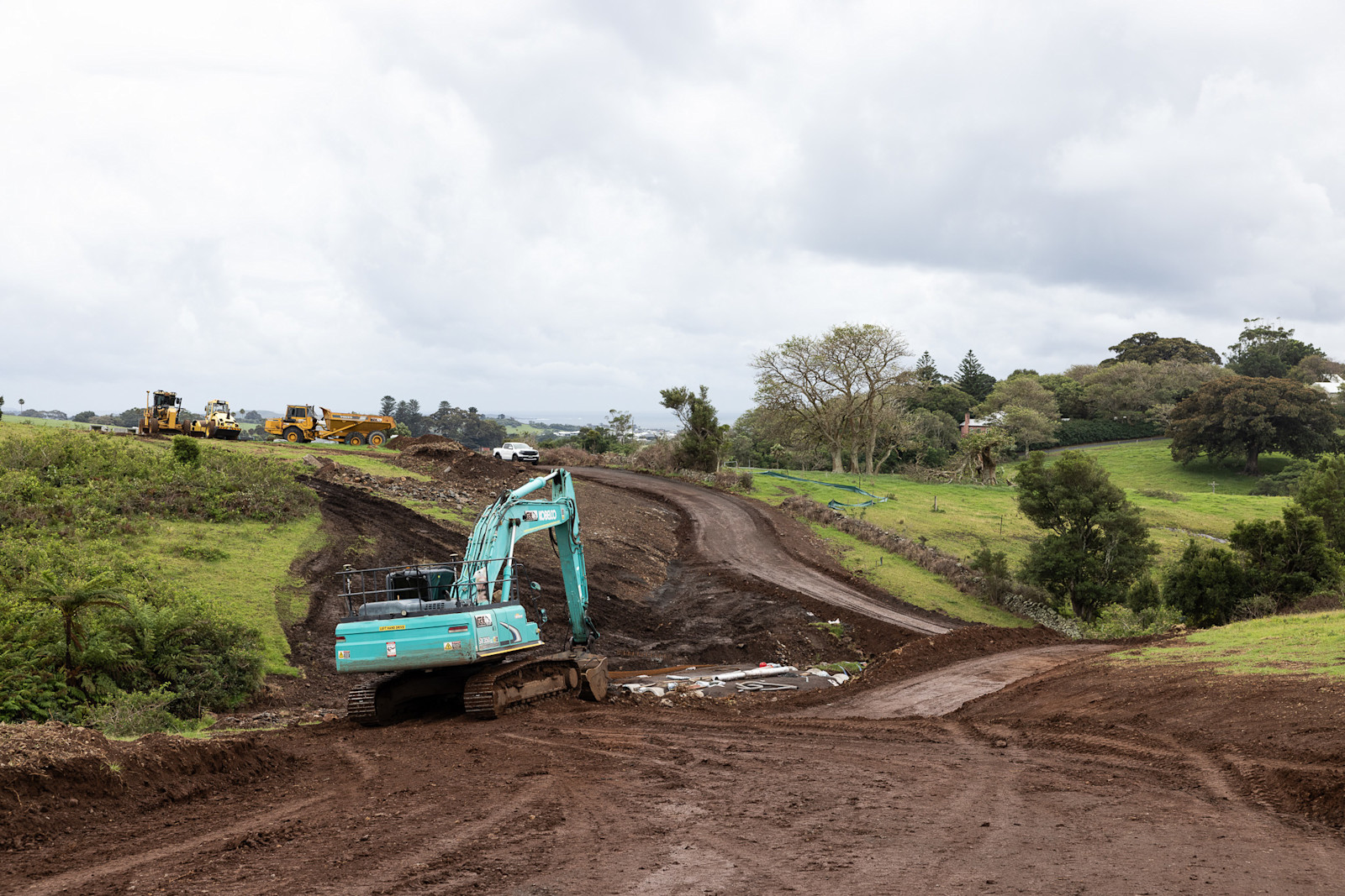 More Delays as Wet Season Begins — image 8